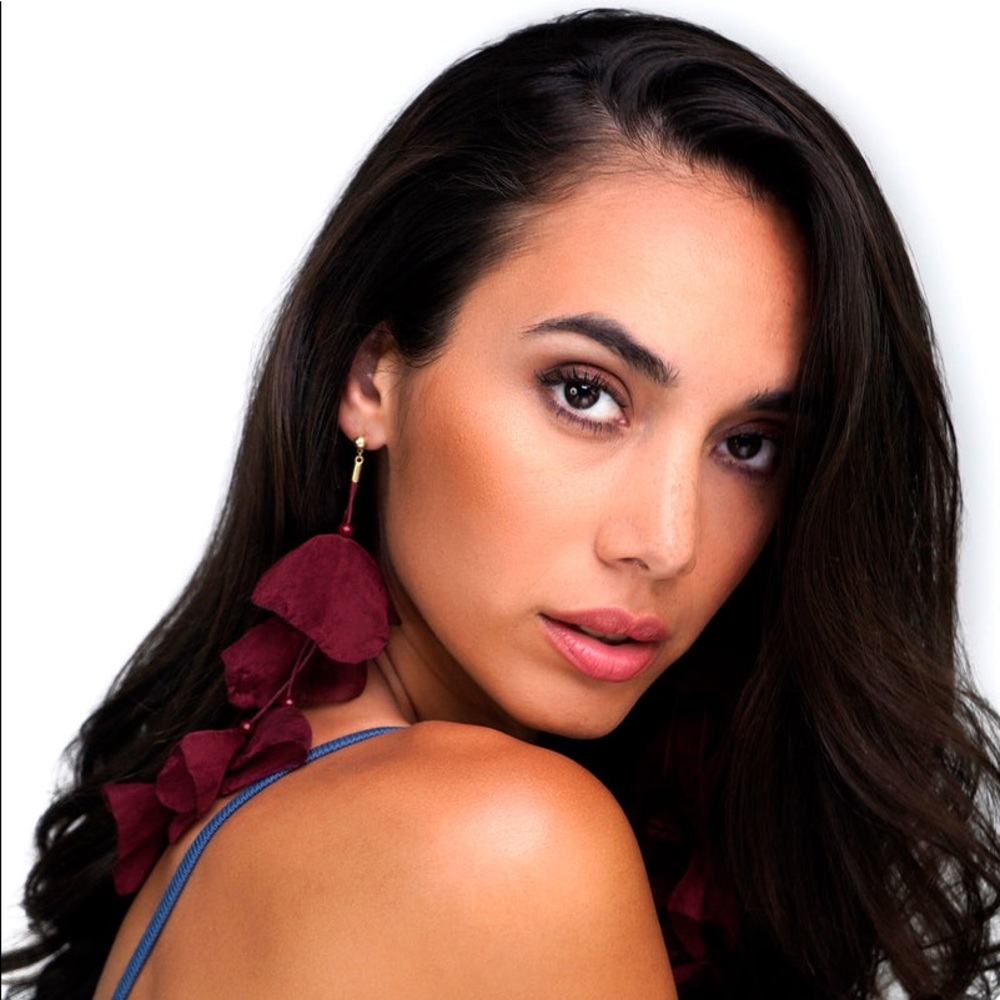 - - - Stella & Ruby lily drop chiffon earrings